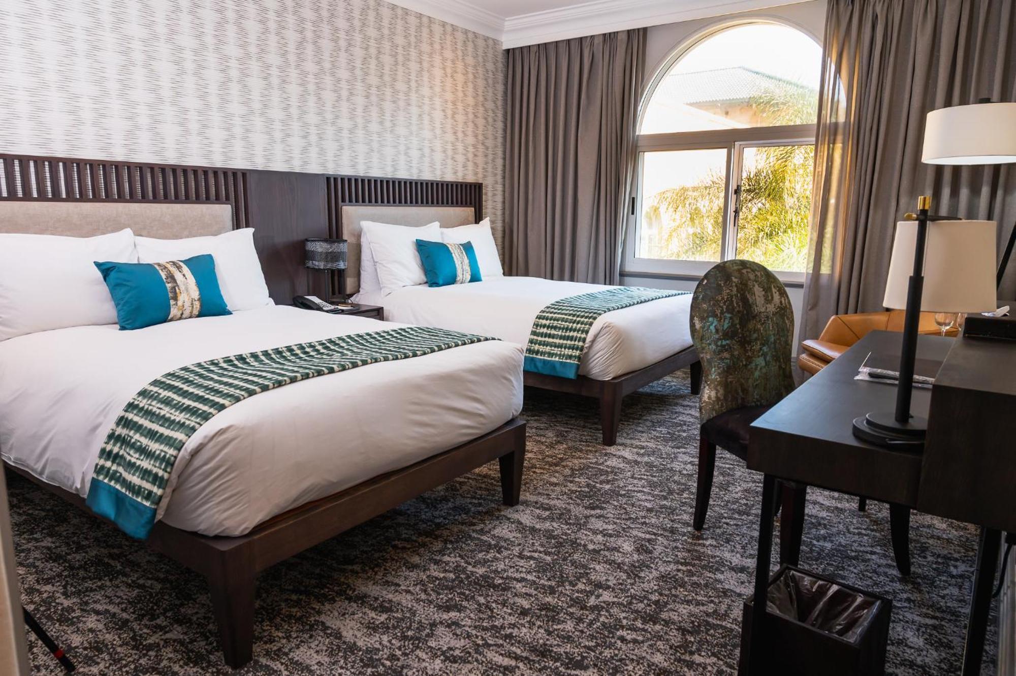 Golden Horse Hotel Питермарицбург Экстерьер фото